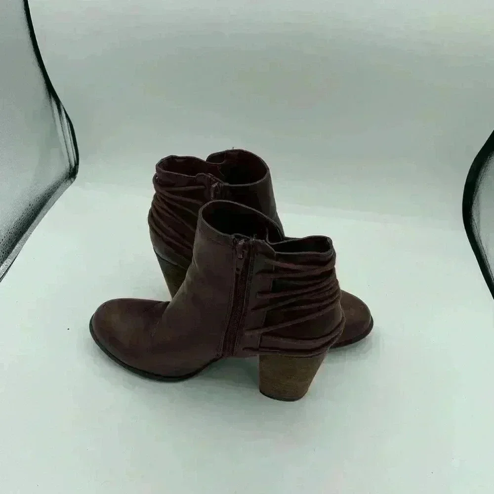 Madden Girl Plum Boots Dutton Style Size 8 1/2